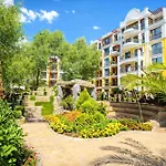 Harmony Suites-1 Private 42а Daire