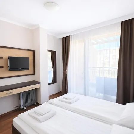 Harmony Suites-1 Private 42а * Slantschew brjag